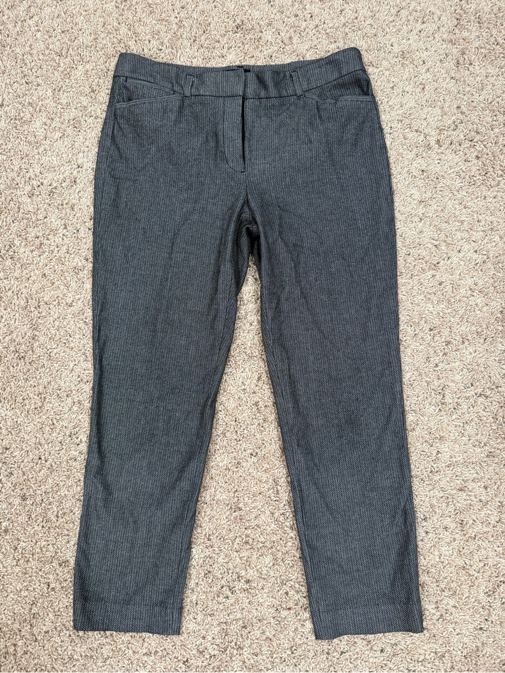 White House Black Market Slim Ankle dress pant. Size 8